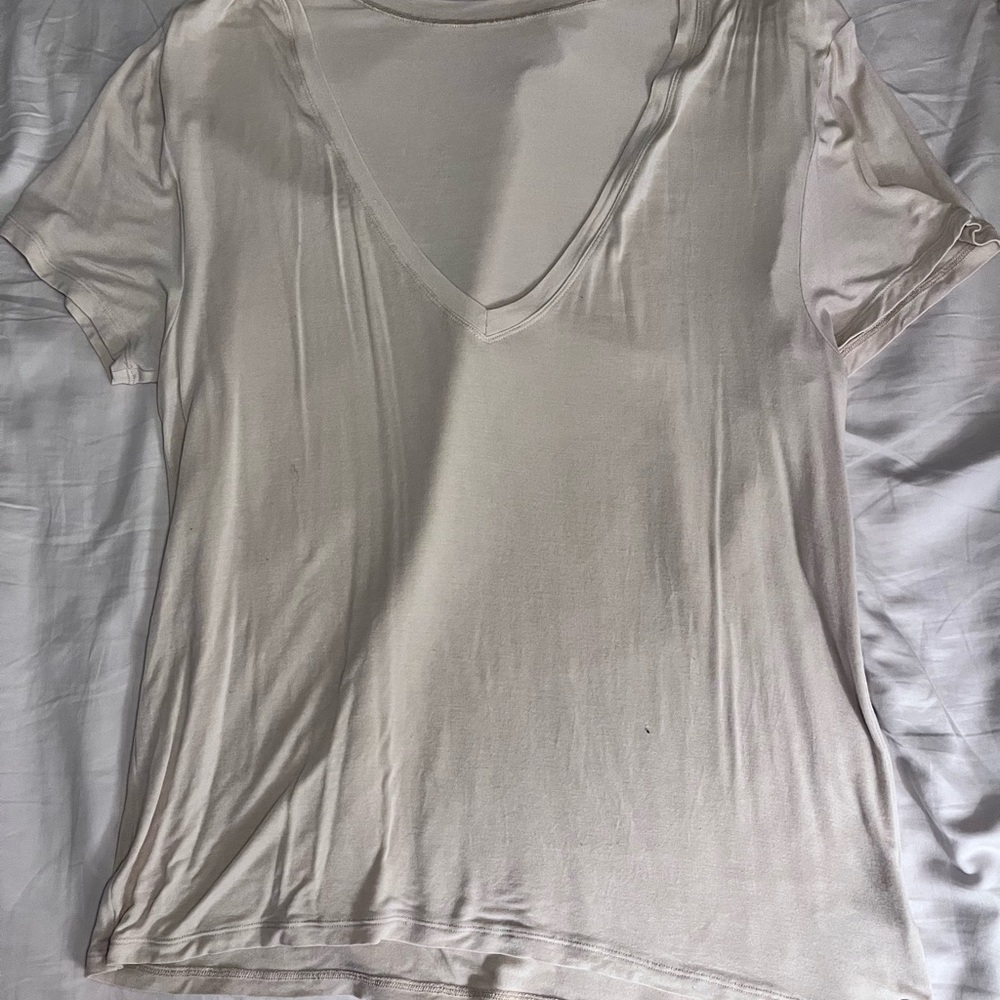 BuffBunny Cream V-Neck Muscle Tee